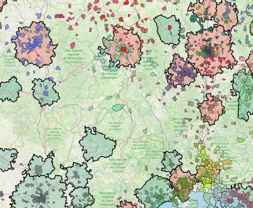 Points d'intérêt géolocalisés sur carte pour identification d'opportunités commerciales